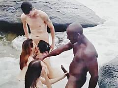 Monster Cock Beach Couple - Beach Free sex videos - Sex bombs adore sucking the rods on the beach /  TUBEV.SEX