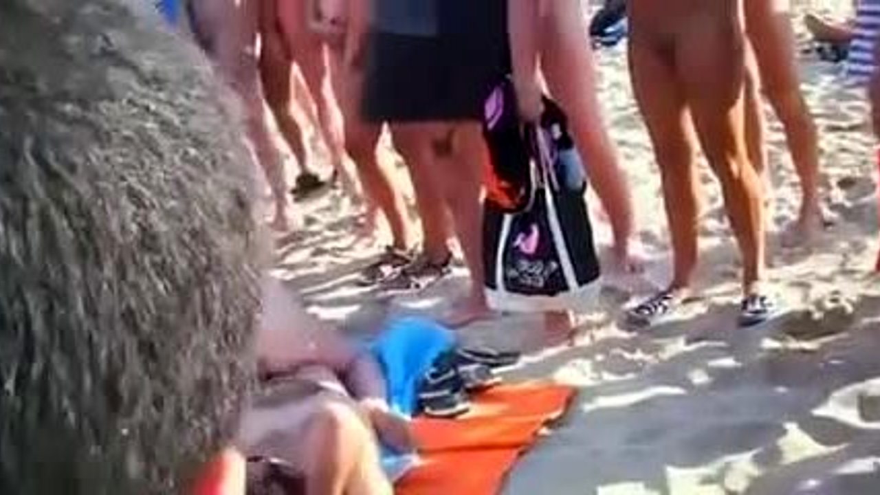 Sesso sulla spiaggia / TUBEV.SEX it foto